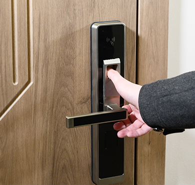 ���ܼҾ������������ϵͳ